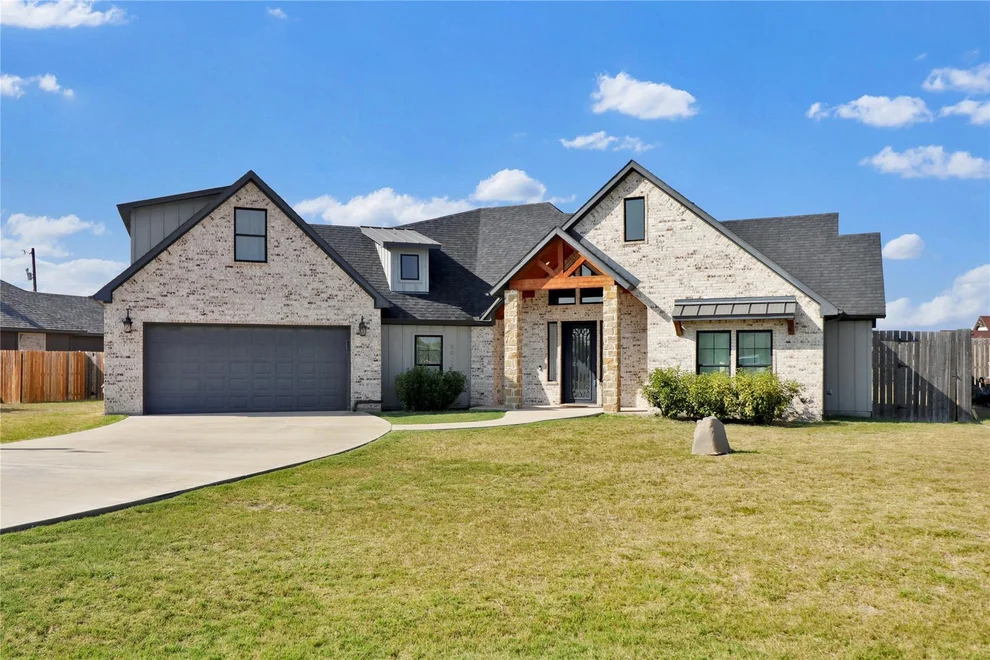 Unit for sale at 8023 Pennington, Fort Worth, TX 76126