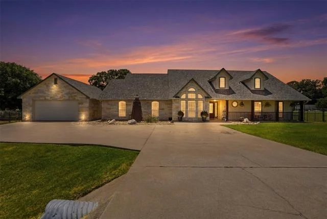 Unit for sale at 3102 Walnut Creek Parkway, Granbury, TX 76049