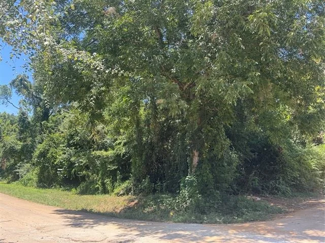 Unit for sale at 735 Devereaux, Jacksonville, TX 75766
