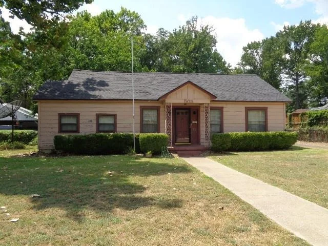 Unit for sale at 505 Hillcrest Avenue, Tyler, TX 75702