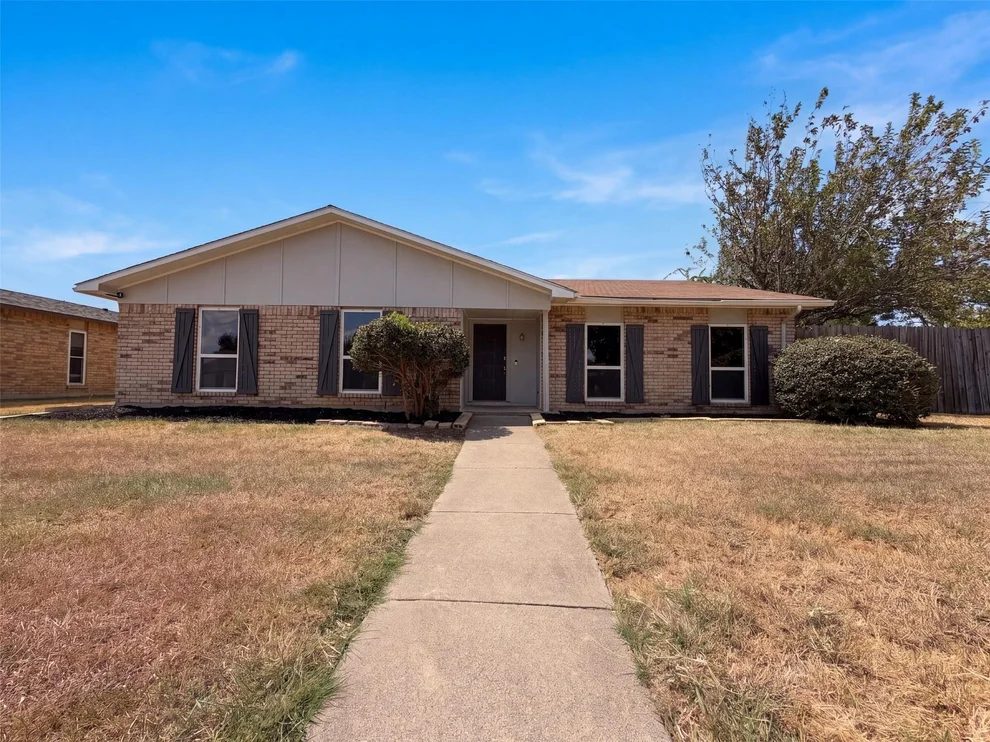Unit for sale at 2002 Wilderness Trail, Grand Prairie, TX 75052