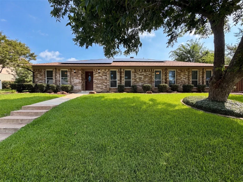 Unit for sale at 1533 Parkside Trail, Lewisville, TX 75077