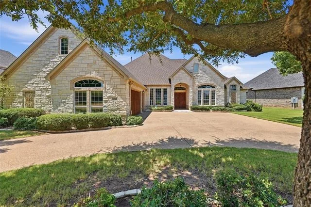 Unit for sale at 2703 Waters Edge Drive, Granbury, TX 76048