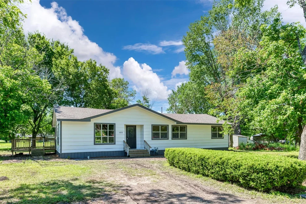 Unit for sale at 103 Ivy Street, Goodlow, TX 75144