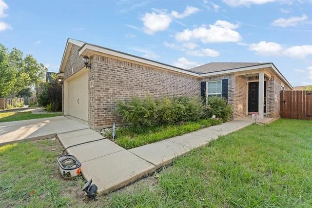 Unit for sale at 4801 Cedar Springs Drive, Fort Worth, TX 76179