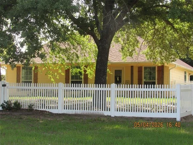 Unit for sale at 4409 State Highway 135 N, Jacksonville, TX 75766