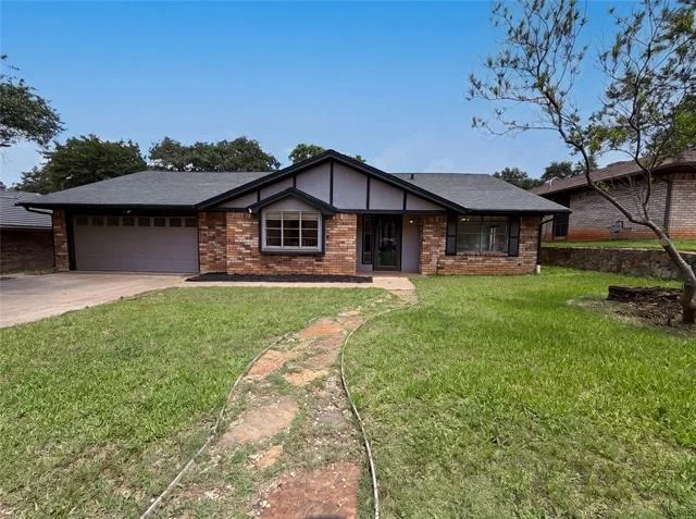 Unit for sale at 5719 Stage Line Drive, Arlington, TX 76017