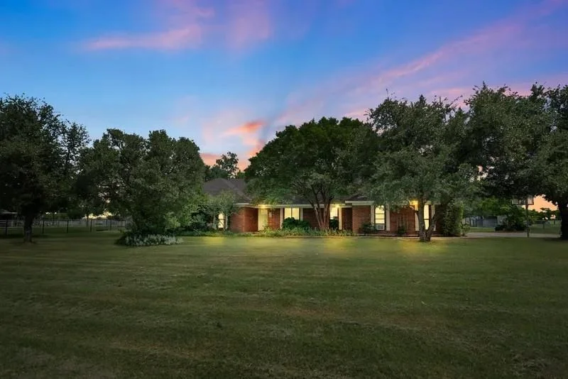 Unit for sale at 8085 Jackson Road, Krum, TX 76249
