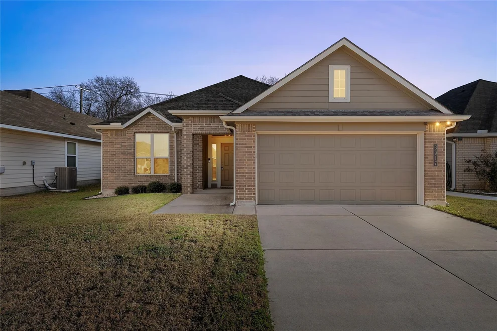 Unit for sale at 3917 S Fork Ranch Road, Waco, TX 76705