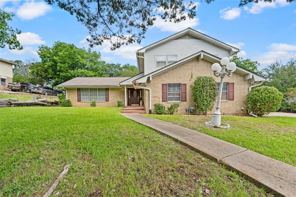 Unit for sale at 9547 Brookhollow Drive, Woodway, TX 76712