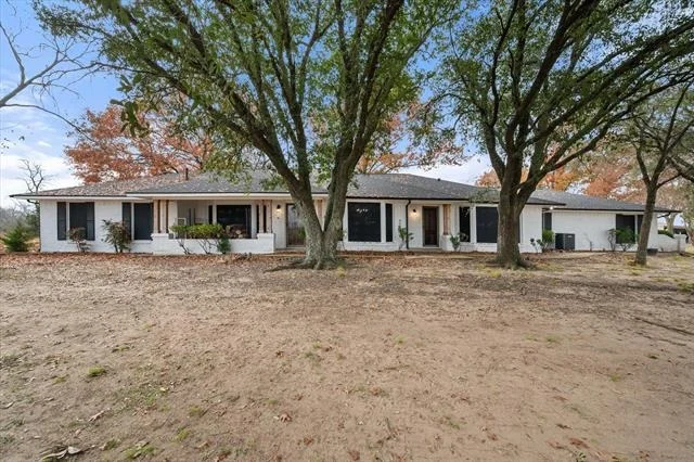 Unit for sale at 9926 NW County Road 1390, Blooming Grove, TX 76626