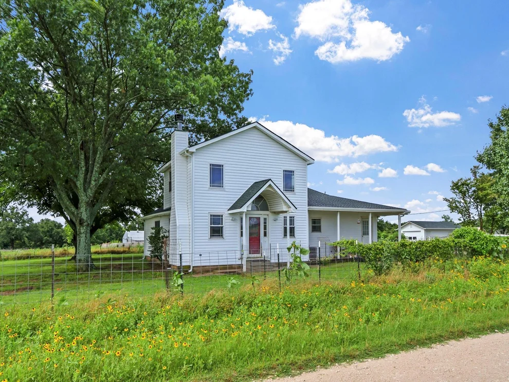 Unit for sale at 764 County Road 147, Gainesville, TX 76240