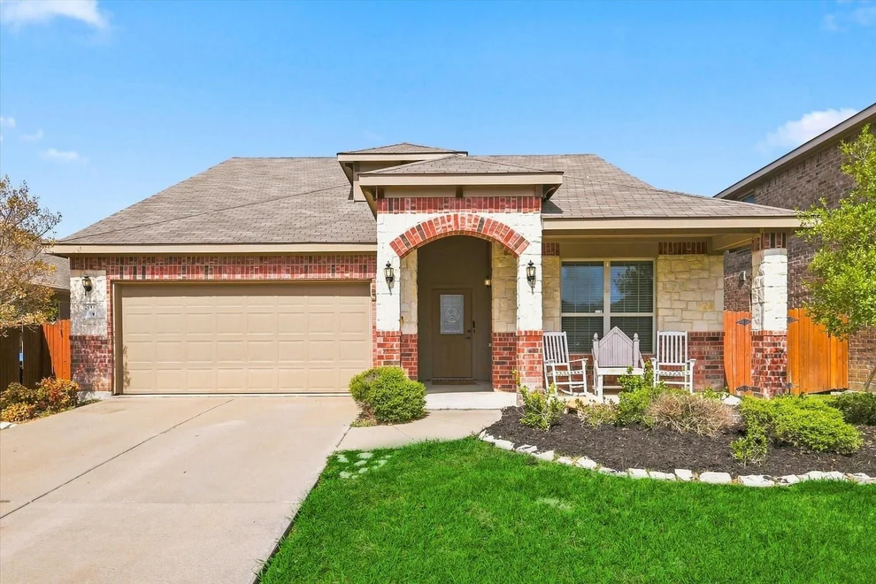 Unit for sale at 2113 Danibelle Drive, Heartland, TX 75126