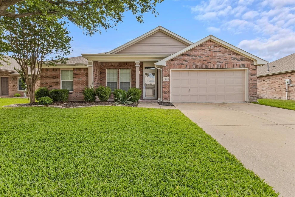 Unit for sale at 418 Sweetgum Trail, Forney, TX 75126