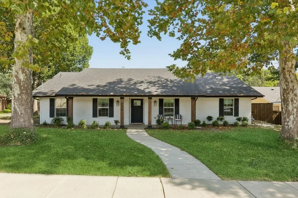 Unit for sale at 322 Canyon Ridge Drive, Richardson, TX 75080
