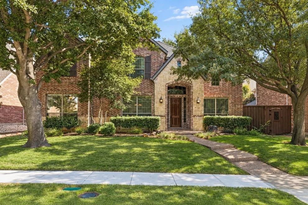Unit for sale at 4750 Haverford Drive, Frisco, TX 75034
