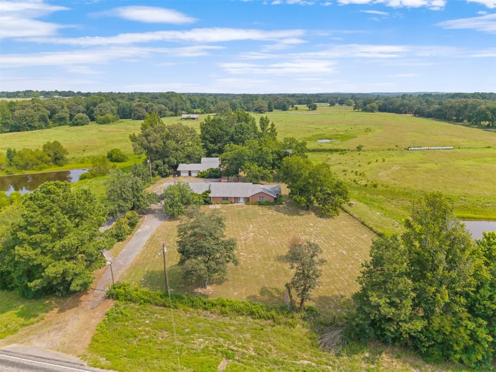 Unit for sale at 3349 E State Highway 154, Quitman, TX 75783