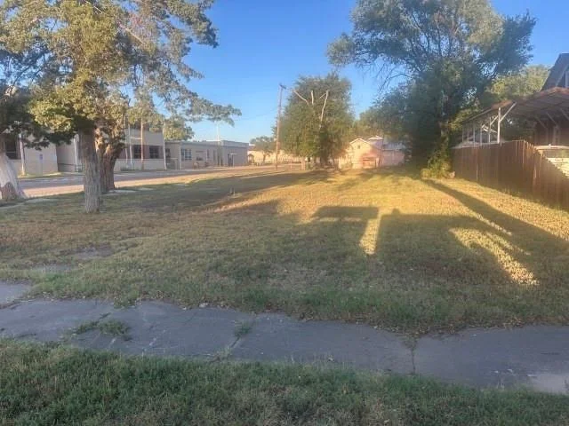 Unit for sale at 901 Oak Avenue, Dalhart, TX 79022