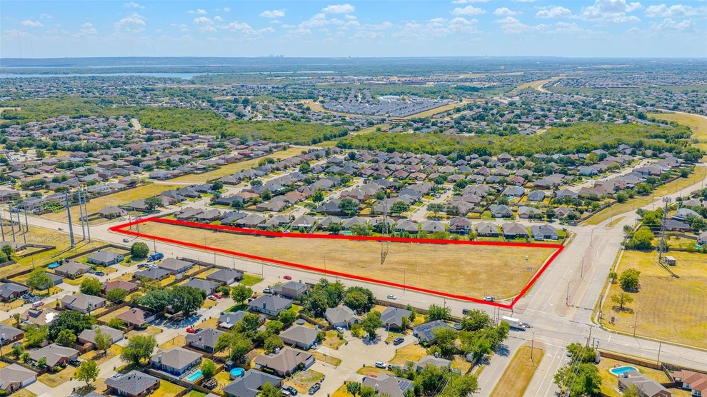 Unit for sale at 1300 Southeast Parkway, Arlington, TX 76018
