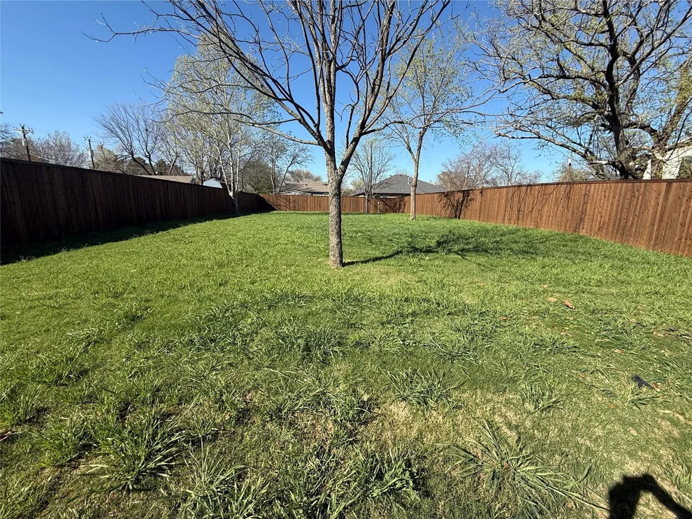 Unit for sale at 2501 Lonesome Dove Road, Grapevine, TX 76092