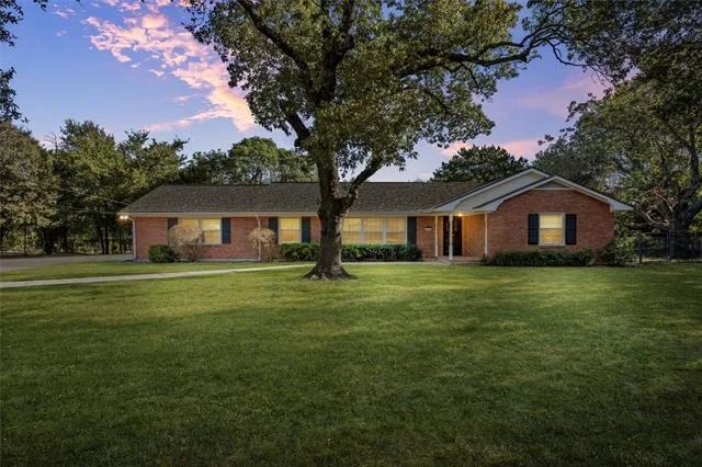 Unit for sale at 4825 Hillcrest Drive, Waco, TX 76710