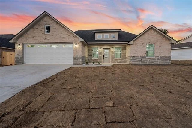 Unit for sale at 2505 Stewart Drive, Waco, TX 76708
