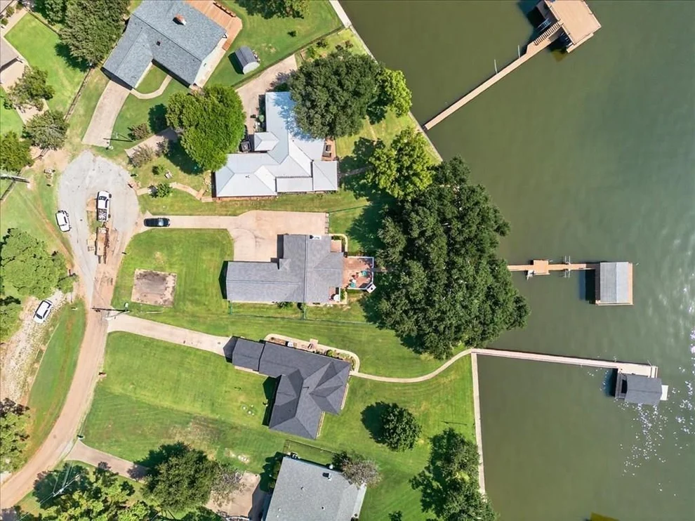 Unit for sale at 114 Baker B Ranch Road, Trinidad, TX 75163