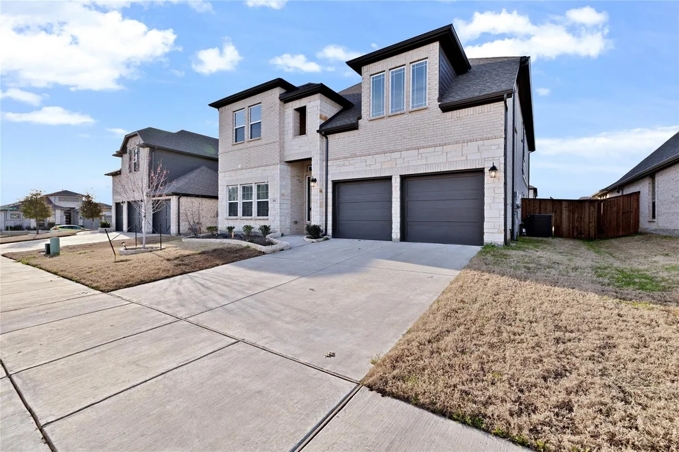 Unit for sale at 341 Oak Hollow Way, Little Elm, TX 75068