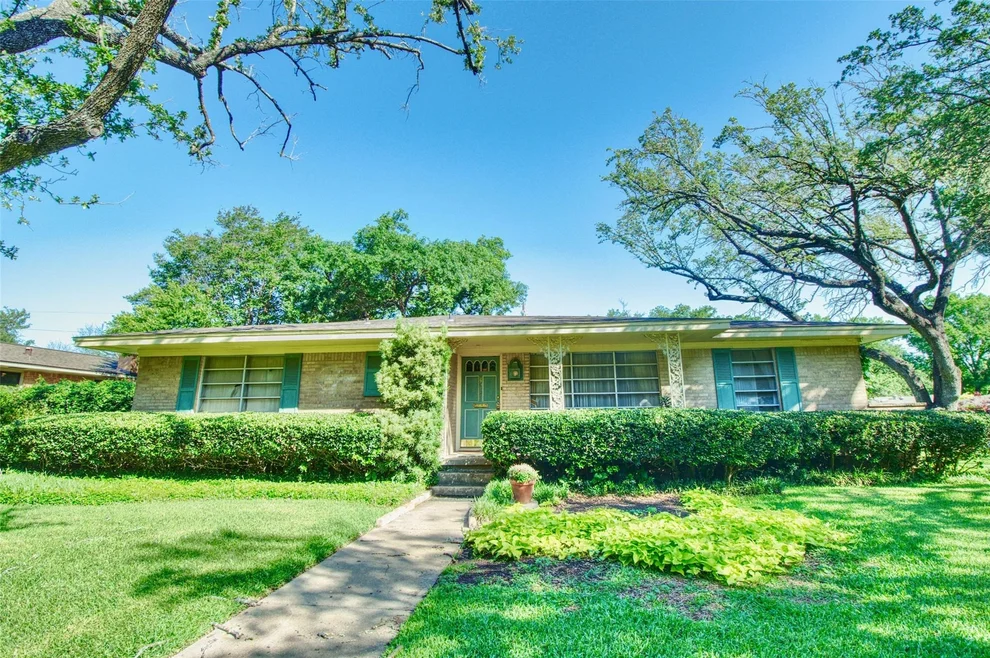 Unit for sale at 4901 Pine Avenue, Waco, TX 76710
