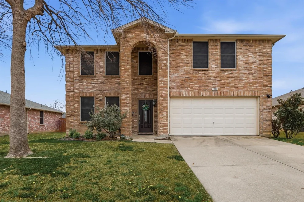Unit for sale at 1528 Fieldstone Drive, Little Elm, TX 75068