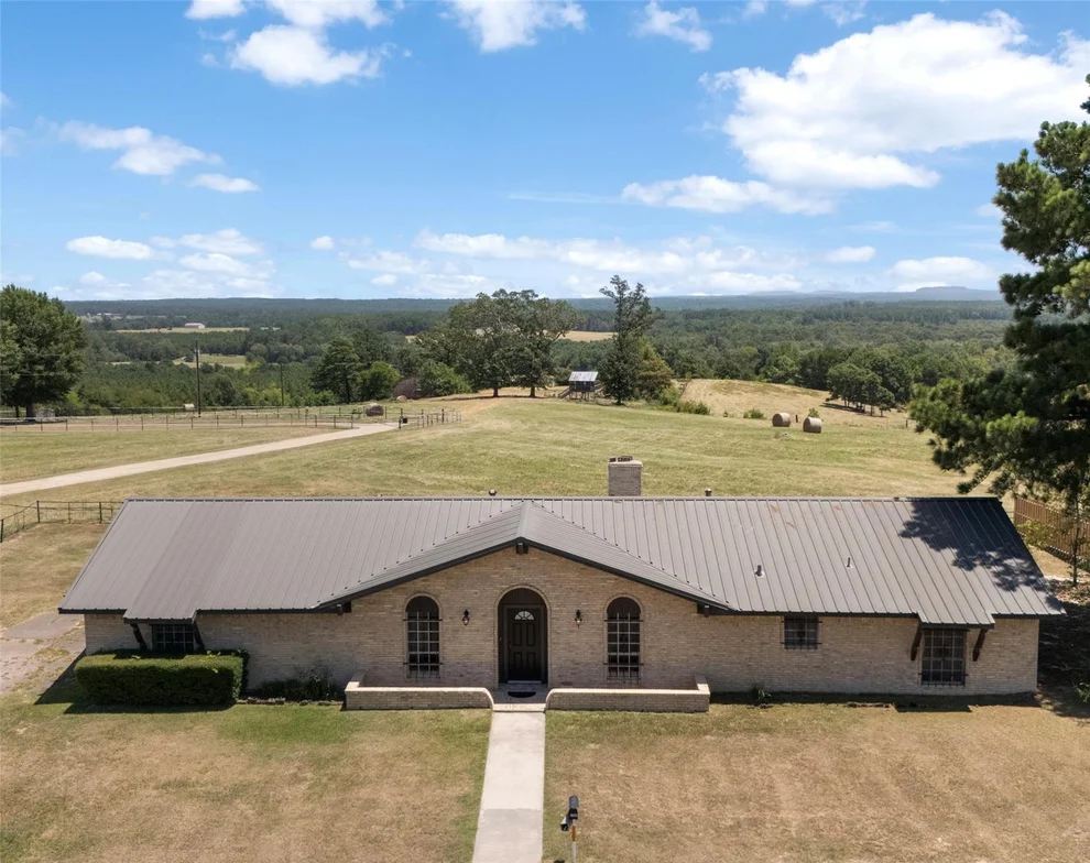 Unit for sale at 2825 FM 1002, Big Sandy, TX 75755