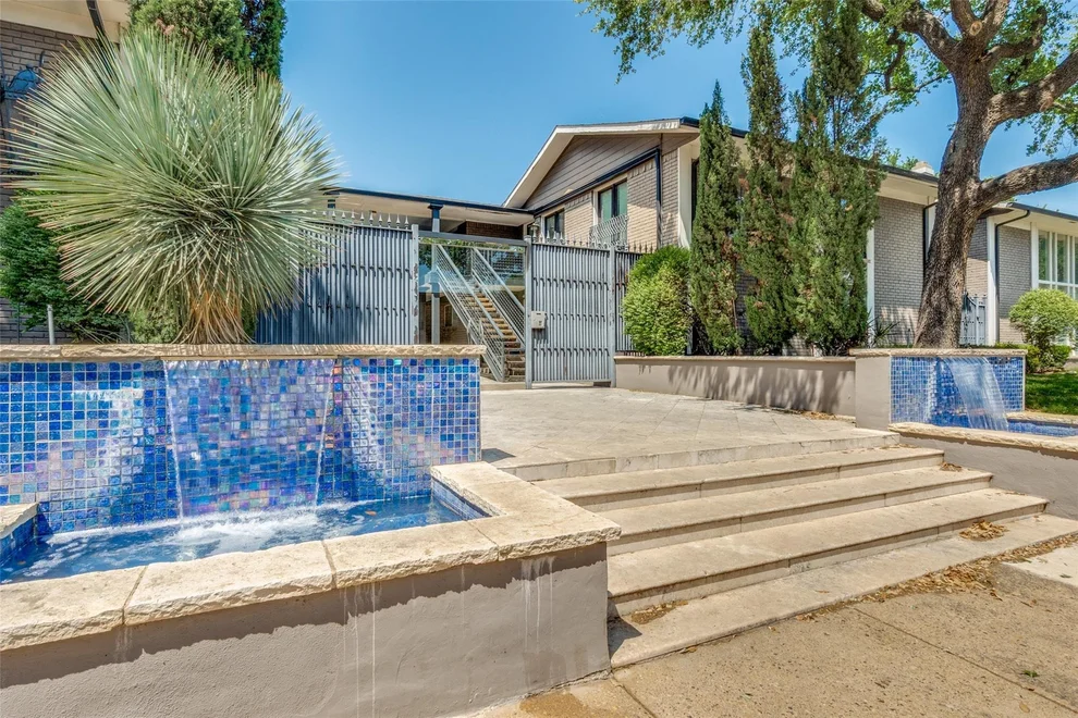 Unit for sale at 10211 Regal Oaks Drive, Dallas, TX 75230