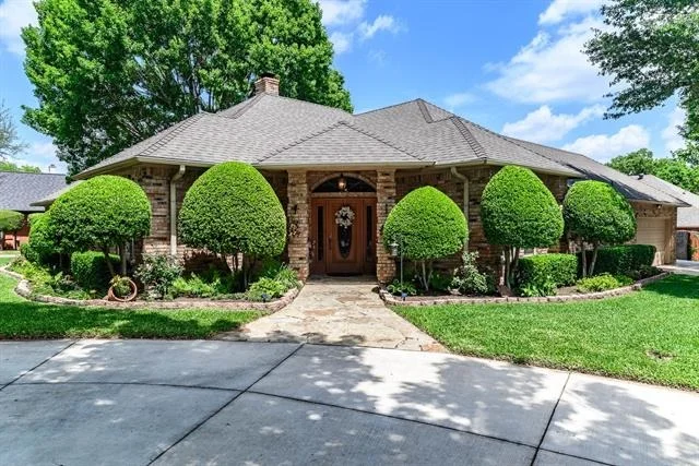 Unit for sale at 1 Kimberly Court, Mansfield, TX 76063