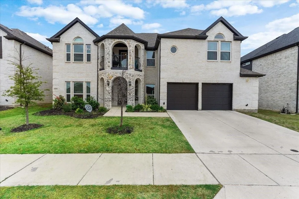Unit for sale at 1821 Ordonez Drive, Little Elm, TX 75068
