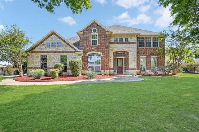 Unit for sale at 2723 Prairie Acres Cove, Cedar Hill, TX 75104