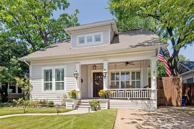 Unit for sale at 909 Woodlawn Avenue, Dallas, TX 75208