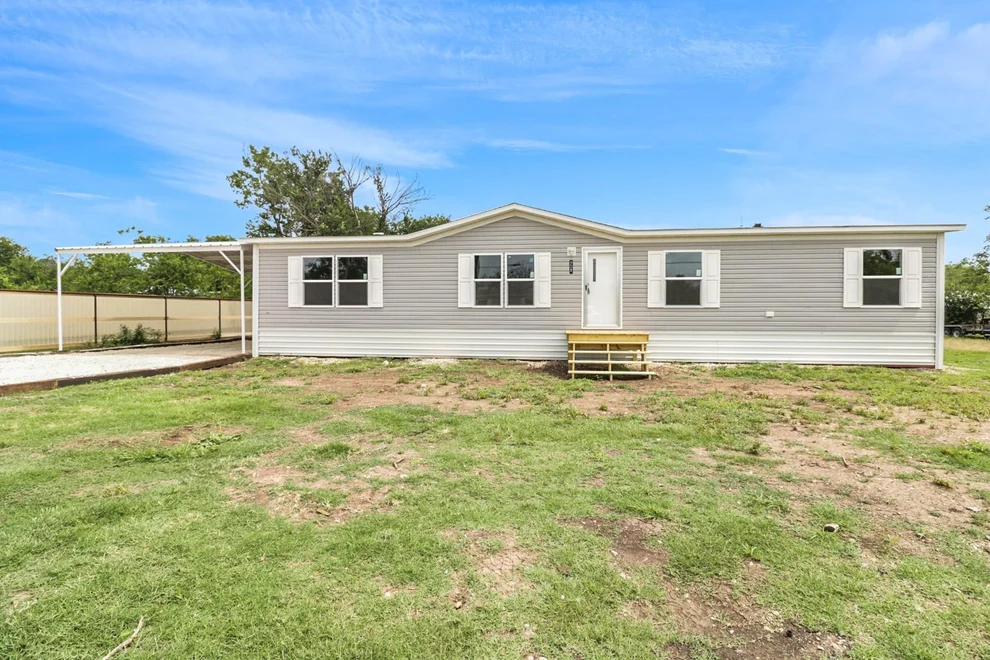 Unit for sale at 708 W 8th Street, Coleman, TX 76834