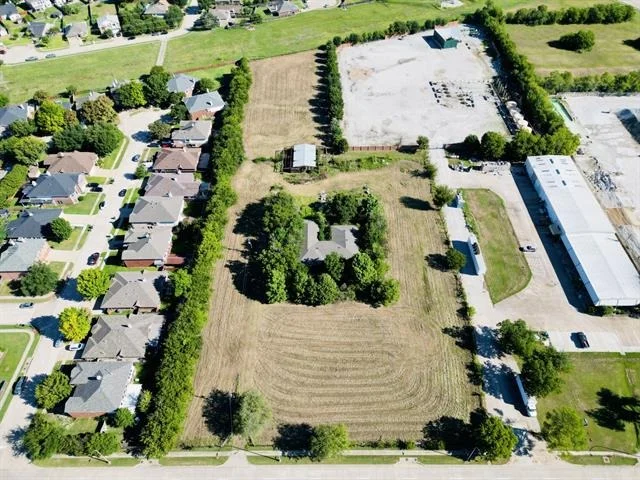 Unit for sale at 1809 Southeast Parkway, Arlington, TX 76018