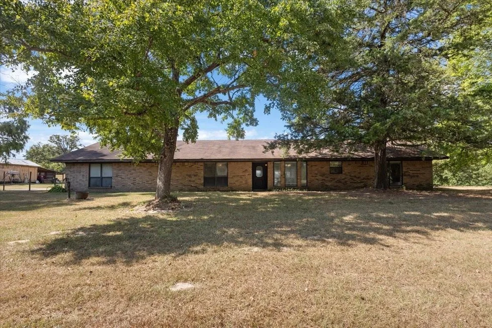 Unit for sale at 102 Private Road 3174, Gilmer, TX 75644