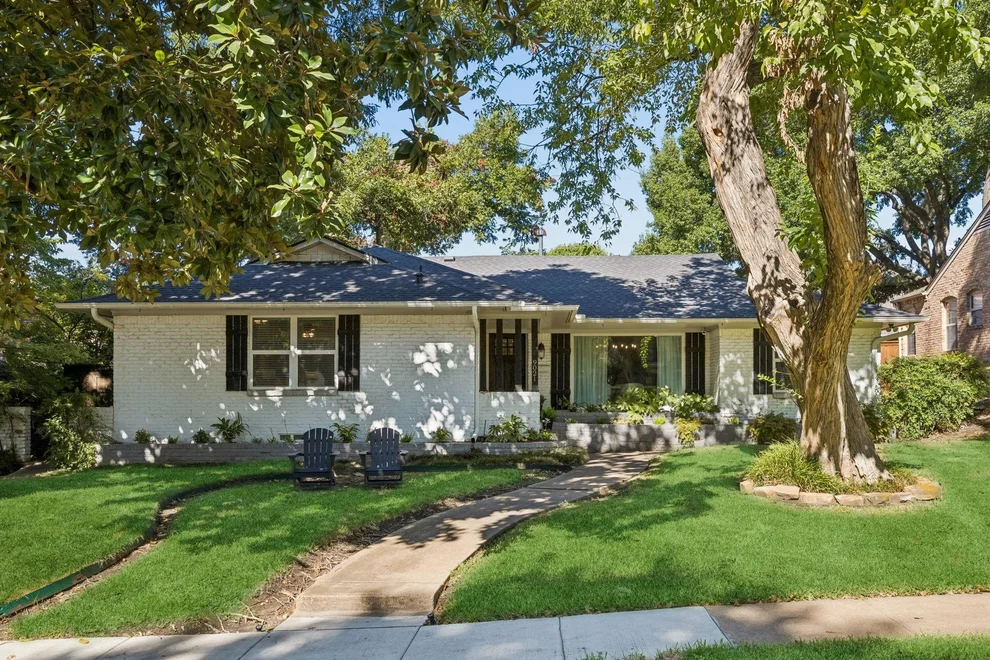 Unit for sale at 9021 Aldwick Drive, Dallas, TX 75238