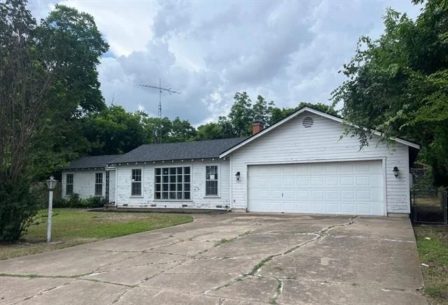 Unit for sale at 717 Tulane Street, Beverly Hills, TX 76711