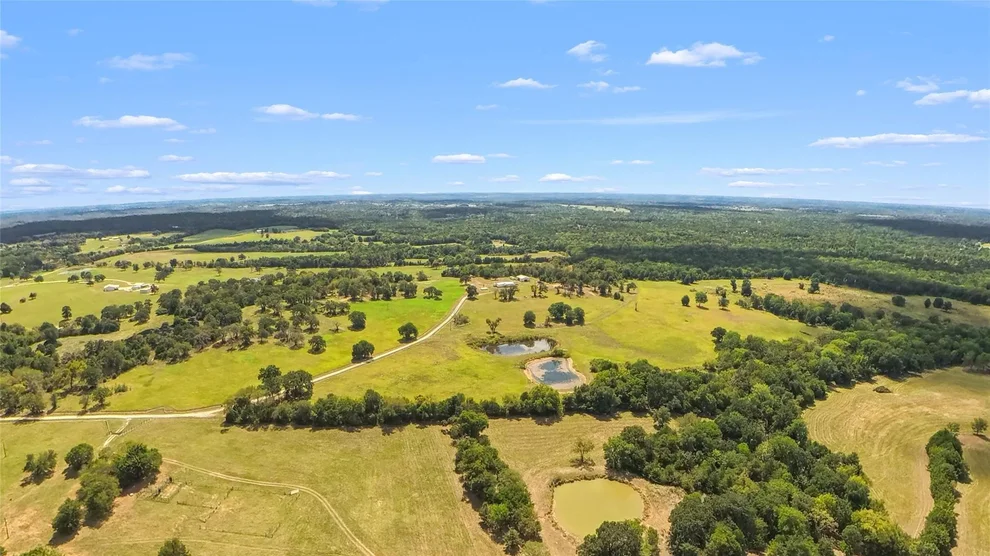 Unit for sale at 170 FCR 242, Fairfield, TX 75840