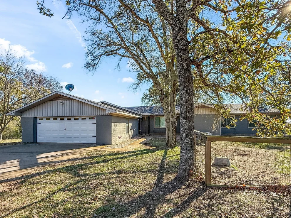 Unit for sale at 8090 County Road 4528, Palestine, TX 75803