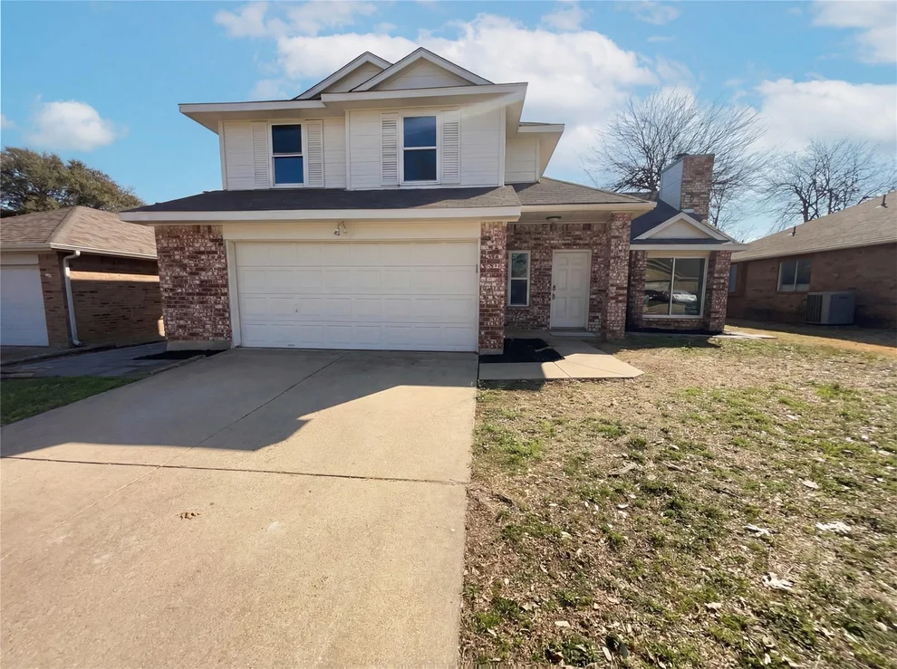Unit for sale at 8321 Cloverglen Lane, Fort Worth, TX 76123