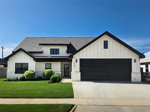 Unit for sale at 5509 Fallbrook Drive, Abilene, TX 79606