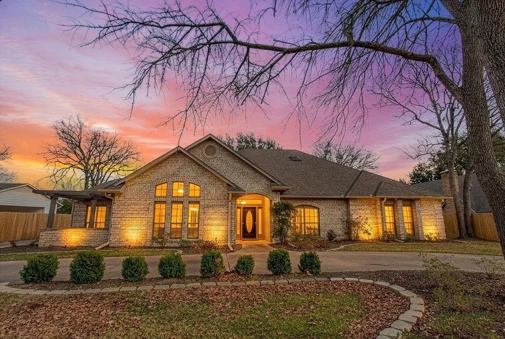 Unit for sale at 241 Hideaway Lane E, Hideaway, TX 75771