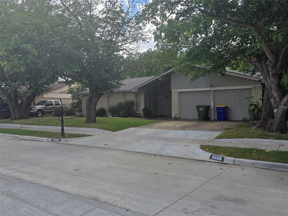 Unit for sale at 6608 Summertime Lane, Watauga, TX 76148