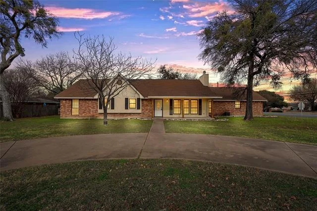 Unit for sale at 9101 Midway Drive, Woodway, TX 76712