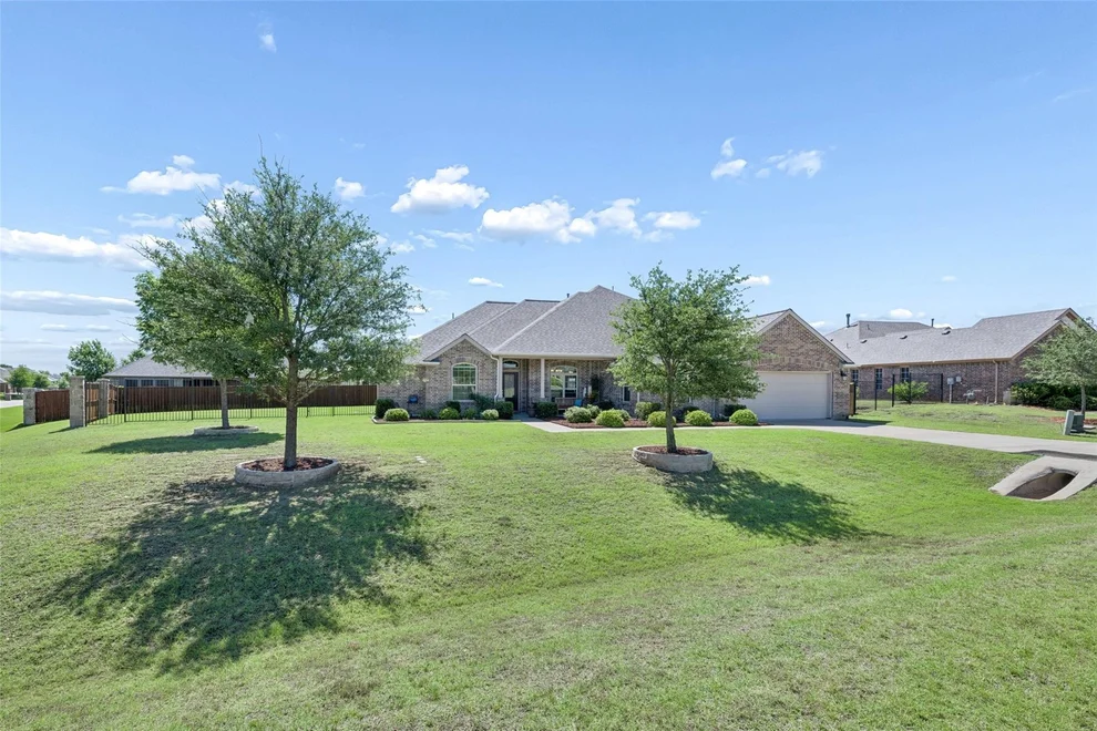 Unit for sale at 2101 Nuehoff Drive, Anna, TX 75409