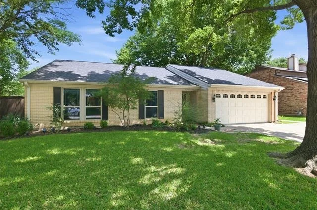 Unit for sale at 619 Heather Wood Drive, Grapevine, TX 76051